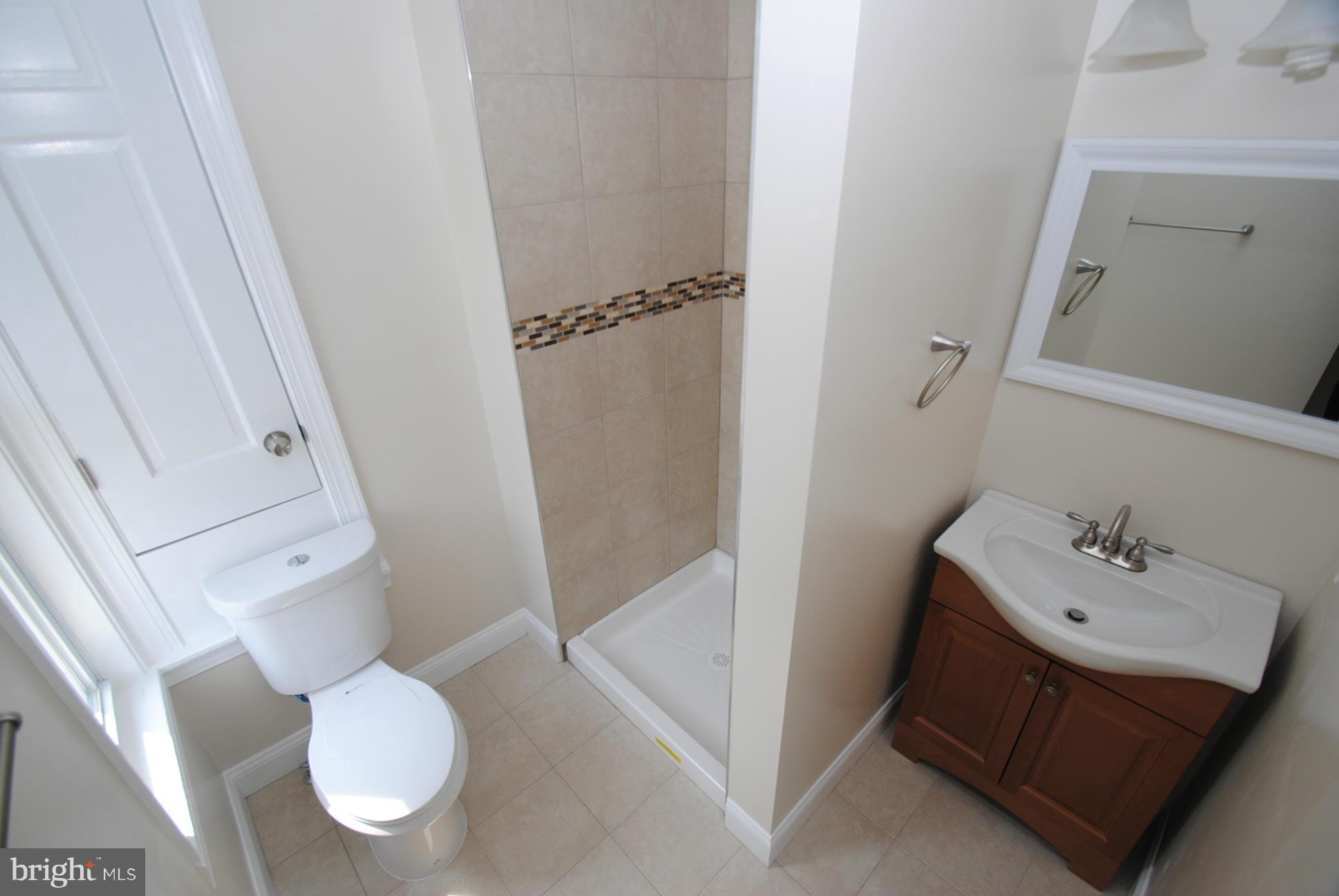 4806 Queensbury Road Riverdale, MD 20737 - Photo 10 of 18 Bath (Master)