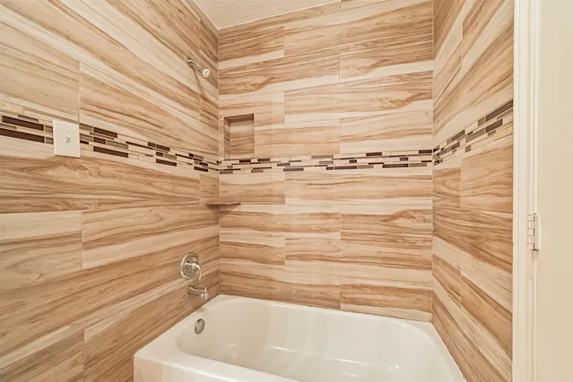 $450,000 | 3519 Dry Creek Drive, Pasadena, TX 77505