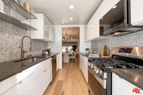 $1,200,000 | 1534 Palisades Drive, Pacific Palisades, CA 90272