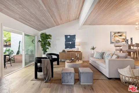 $1,200,000 | 1534 Palisades Drive, Pacific Palisades, CA 90272