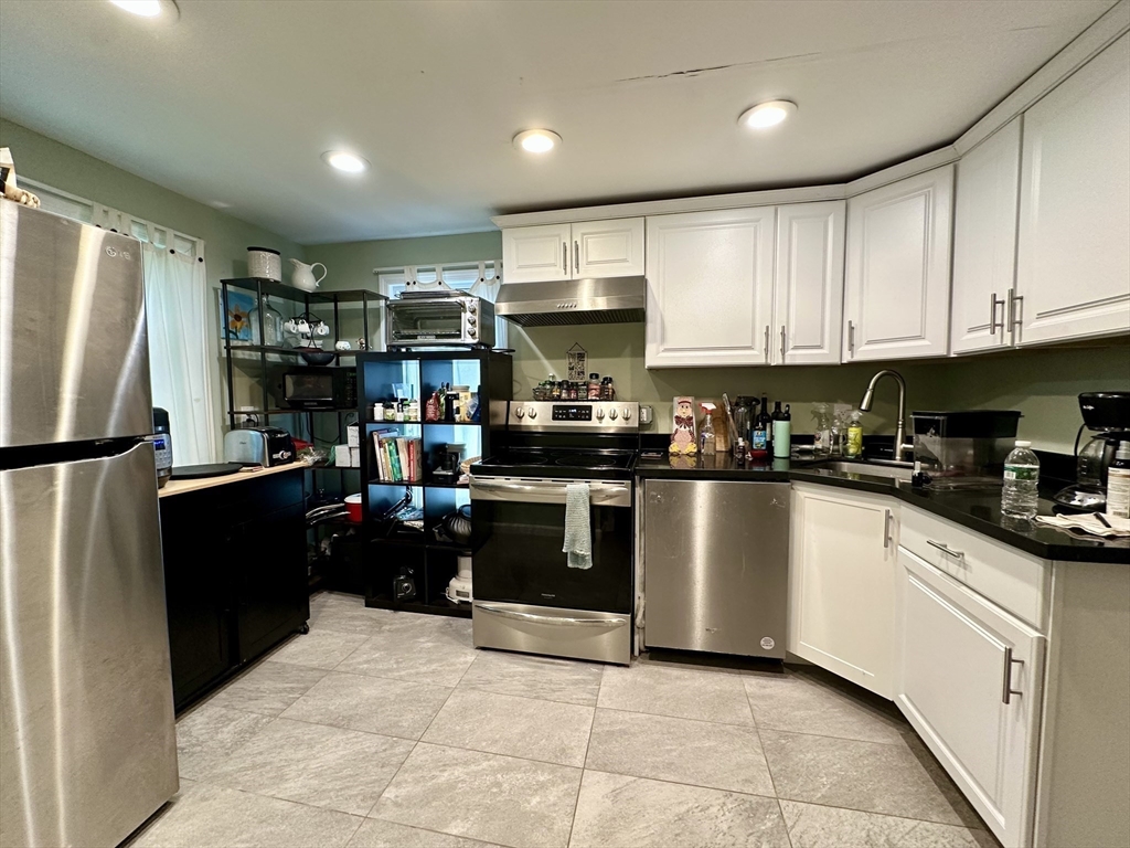 13 Mill Street Lancaster, MA 01523 - Photo 11 of 42