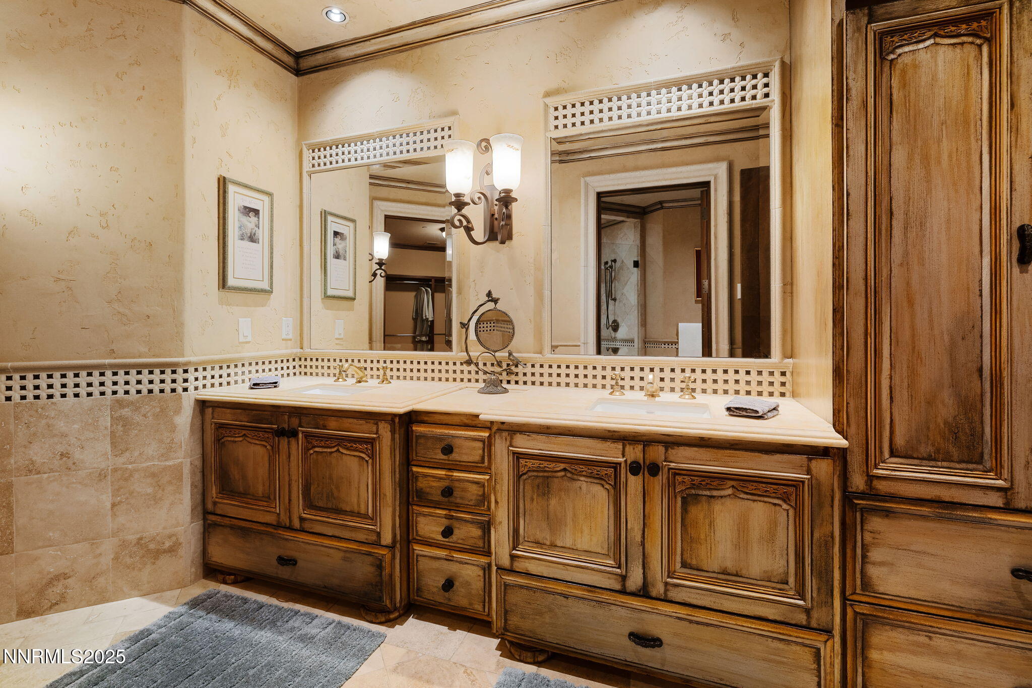 2490 Manzanita Lane Reno, NV 89509 - Photo 89 of 132 a bathroom with a sink a vanity and a mirror