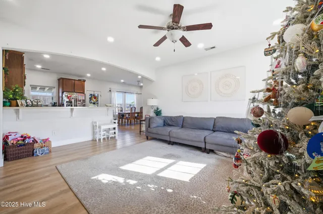 $415,000 | 131 South Lou Sawyer Road, Moyock, NC 27958