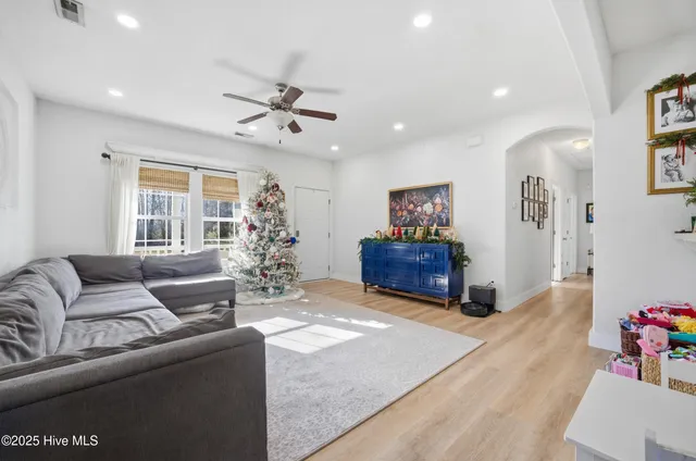 $415,000 | 131 South Lou Sawyer Road, Moyock, NC 27958