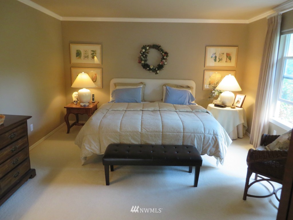 307 Ferndale Avenue Southeast Renton, WA 98056 - Photo 12 of 21 Gallery Image 12