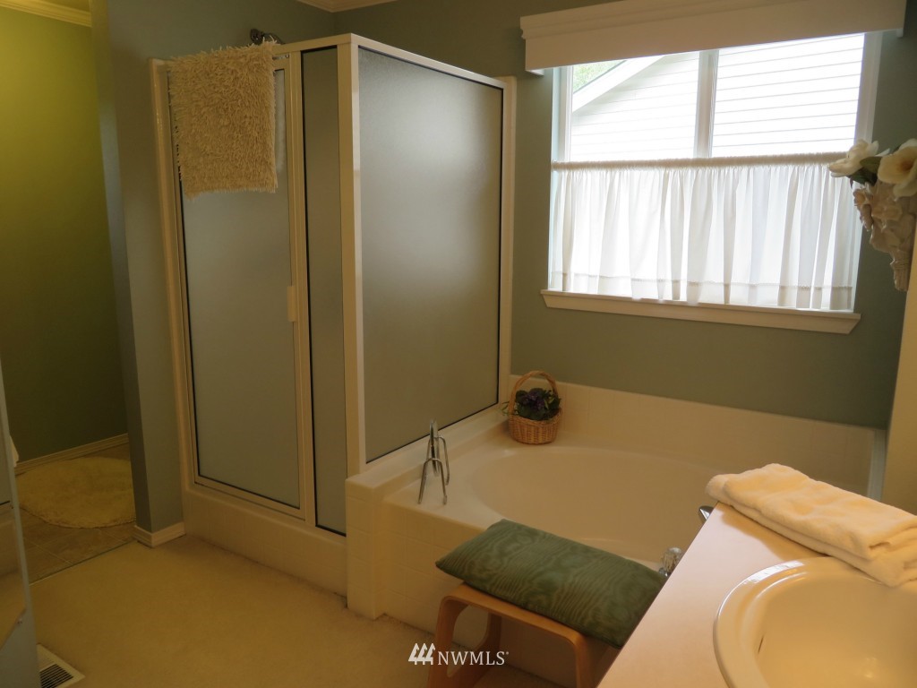 307 Ferndale Avenue Southeast Renton, WA 98056 - Photo 15 of 21 Gallery Image 15