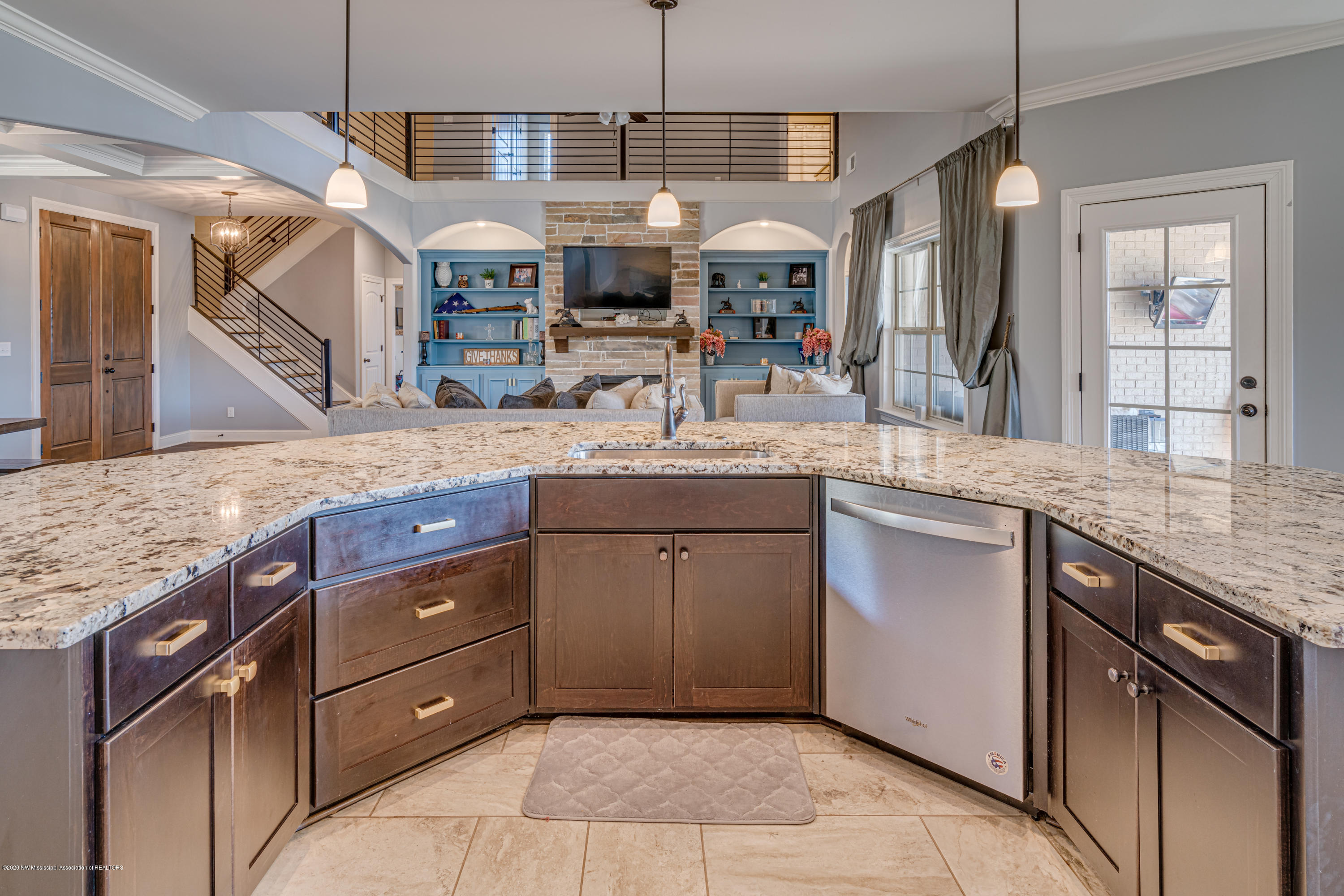 7845 Holly Springs Road Hernando, MS 38632 - Photo 11 of 33 7845-holly-springs-rd-203558-11-snapsold