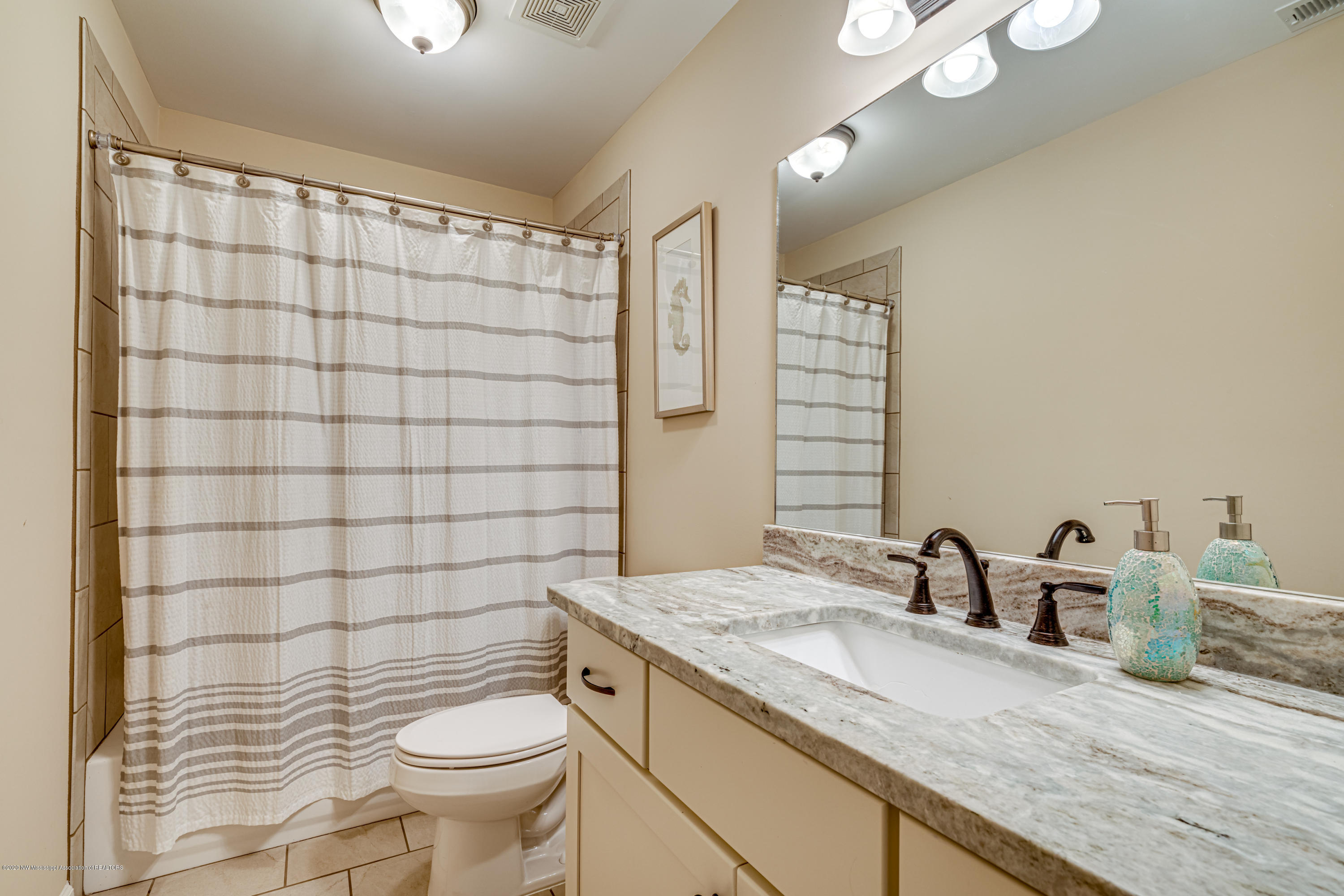 7845 Holly Springs Road Hernando, MS 38632 - Photo 23 of 33 7845-holly-springs-rd-203558-24-snapsold