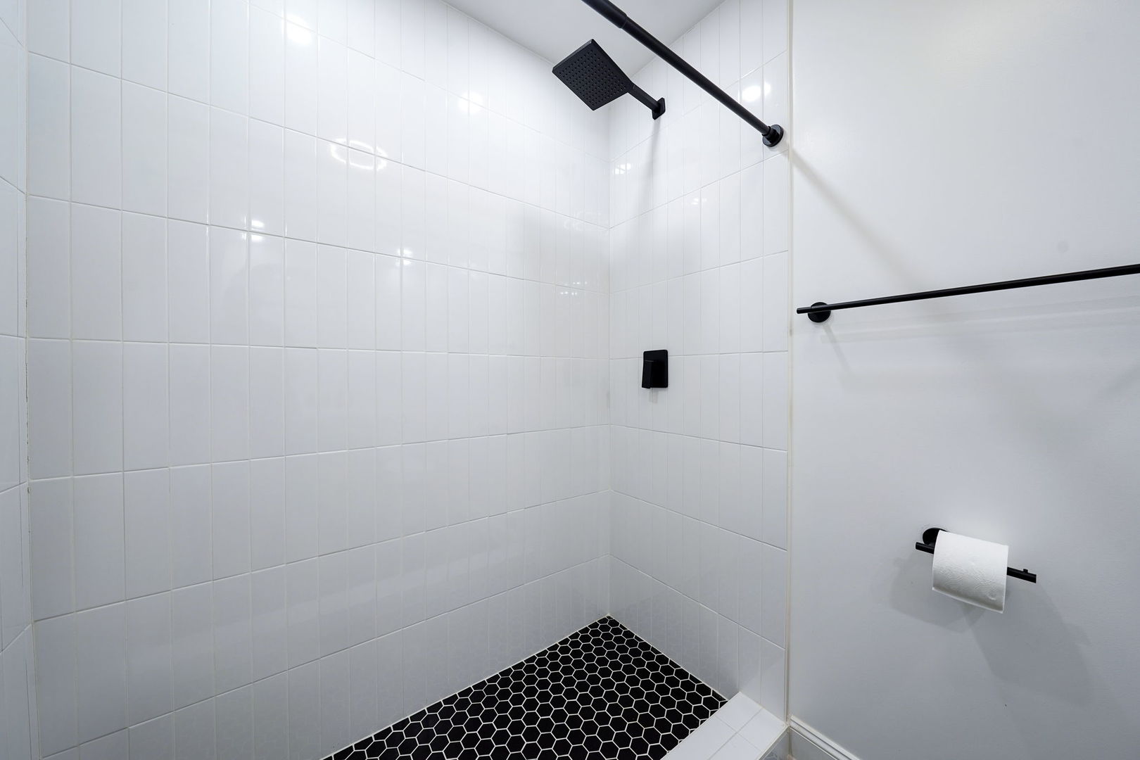 12801 South Ridgeland Avenue Palos Heights, IL 60463 - Photo 31 of 59 a bathroom with a shower and a toilet