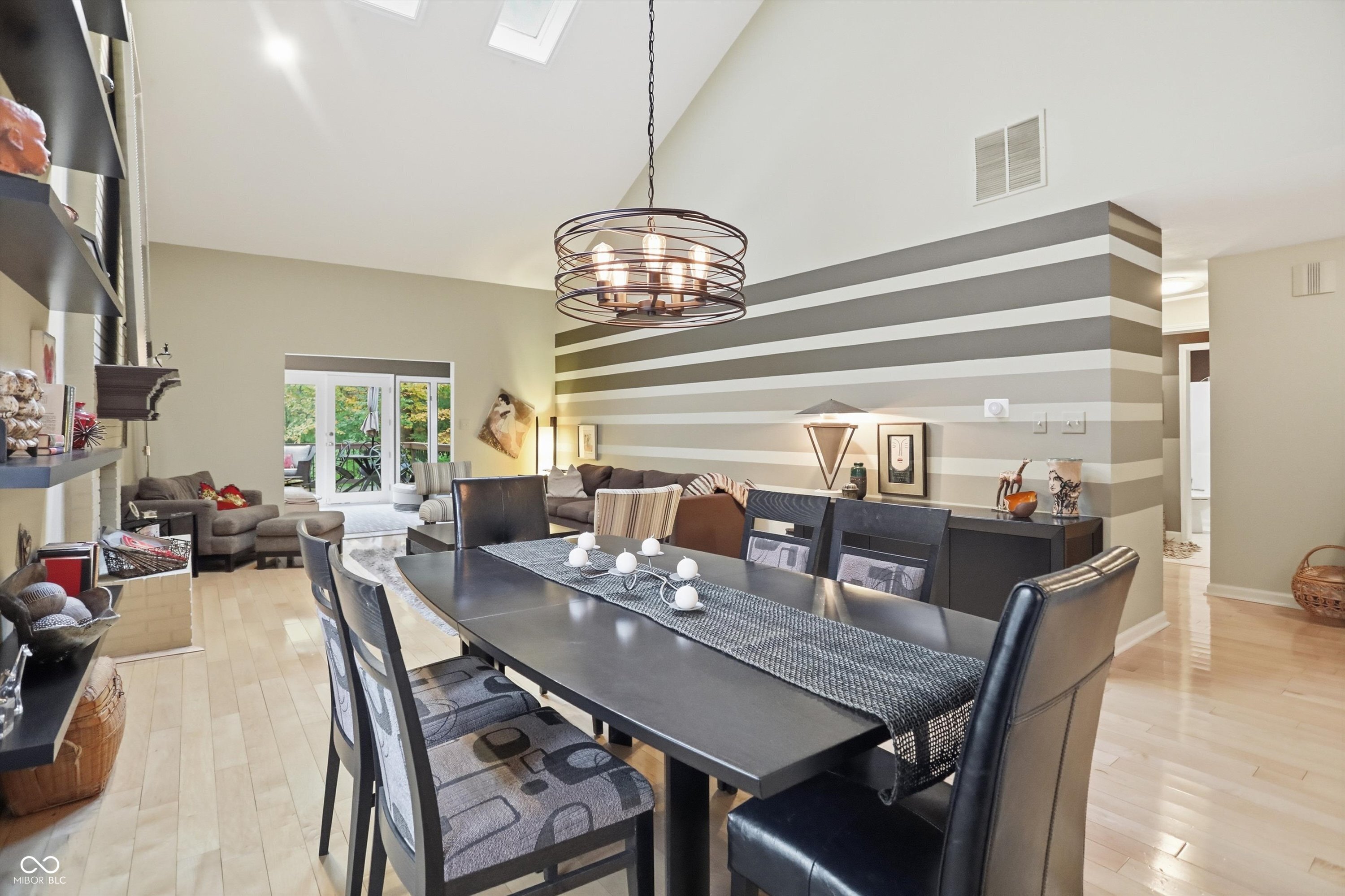 9334 West Point Place Indianapolis, IN 46268 - Photo 5 of 32