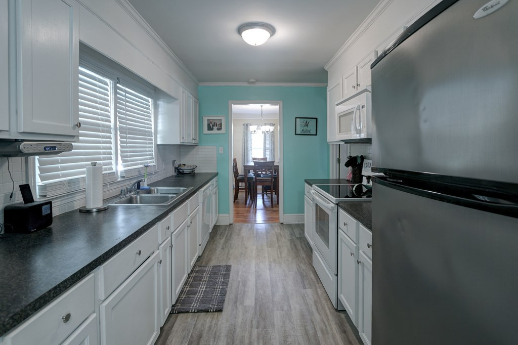 1902 Millwood Road Sumter, SC 29150 - Photo 8 of 19 Gallery Image 8