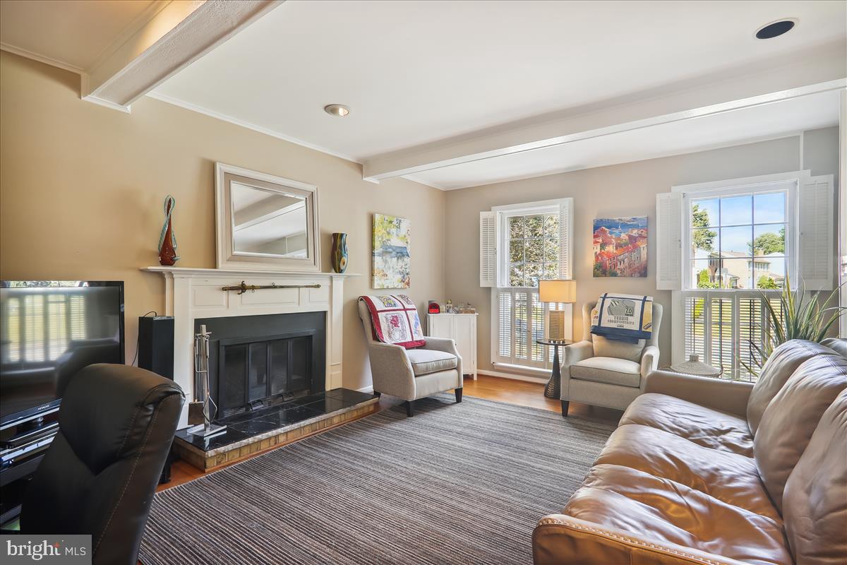 17020 Briardale Road Rockville, MD 20855 - Photo 21 of 70 Family roof w/wood burning Fireplace
