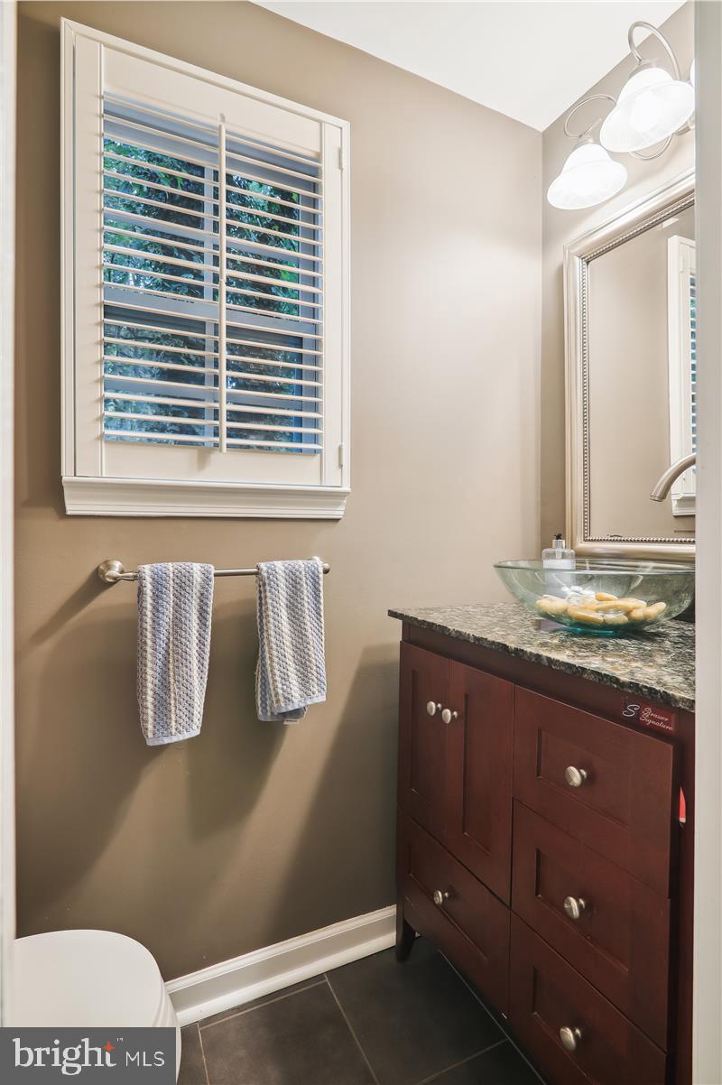 17020 Briardale Road Rockville, MD 20855 - Photo 24 of 70 Powder room on Main Level