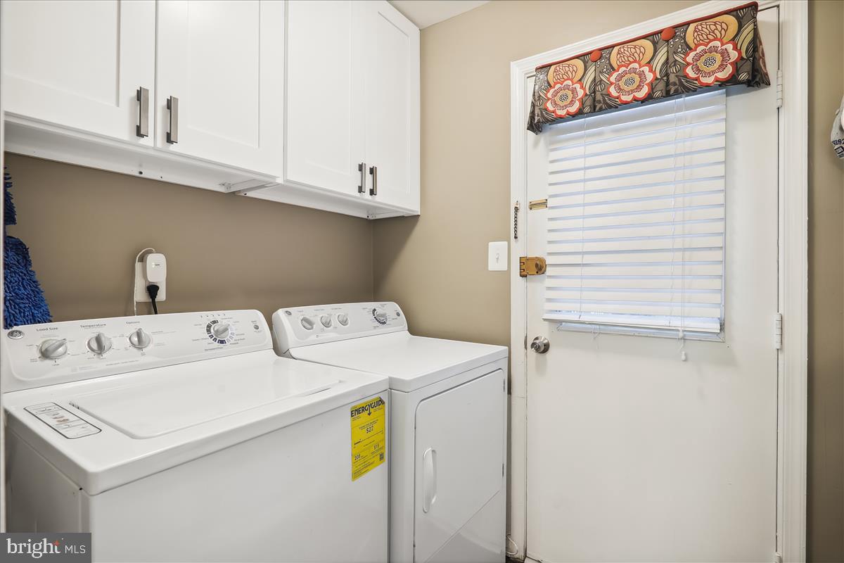 17020 Briardale Road Rockville, MD 20855 - Photo 25 of 70 Laundry room on Main Level