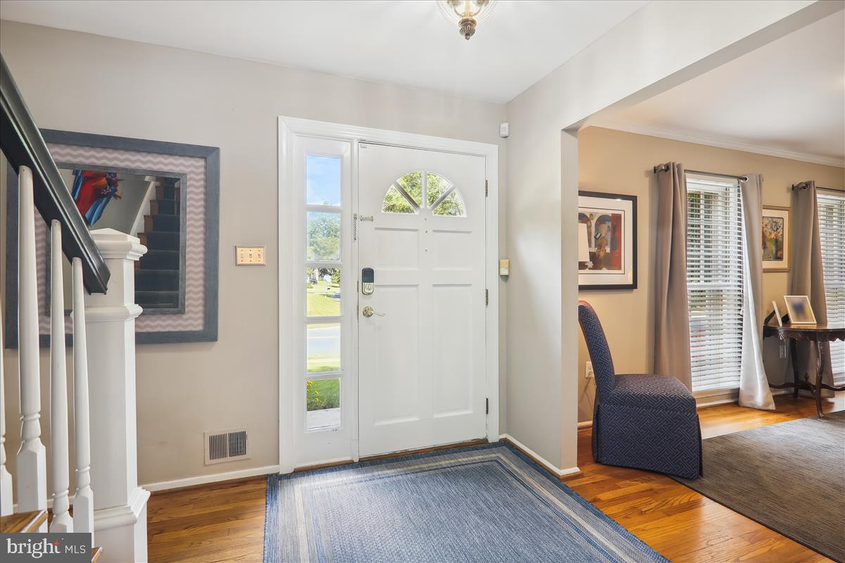 17020 Briardale Road Rockville, MD 20855 - Photo 3 of 70 Front Door