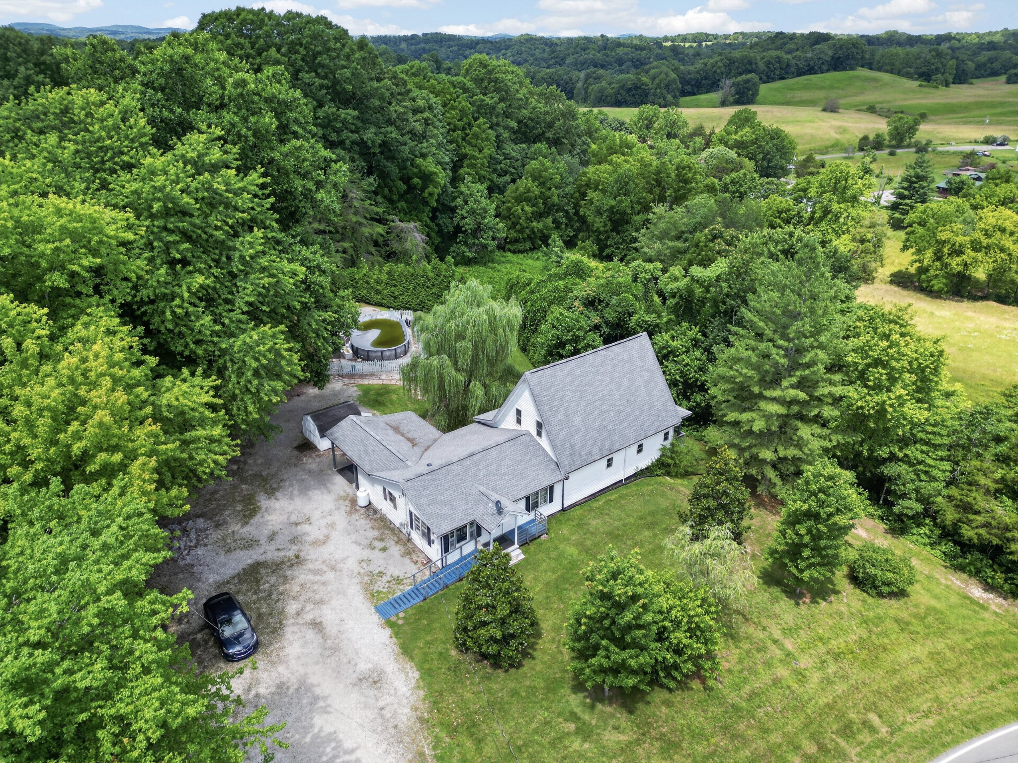 314 Smyrna Road Byrdstown, TN 38549 - Photo 28 of 36