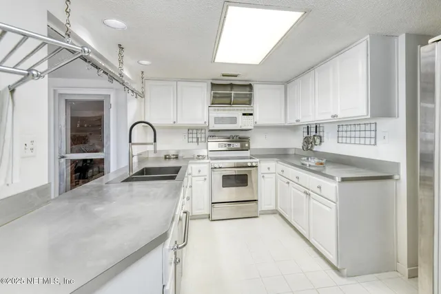 $650,000 | 3115 Harbor Drive, St. Augustine, FL 32084