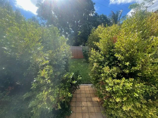 $580,000 | 861 Southwest 55th Way, Margate, FL 33068