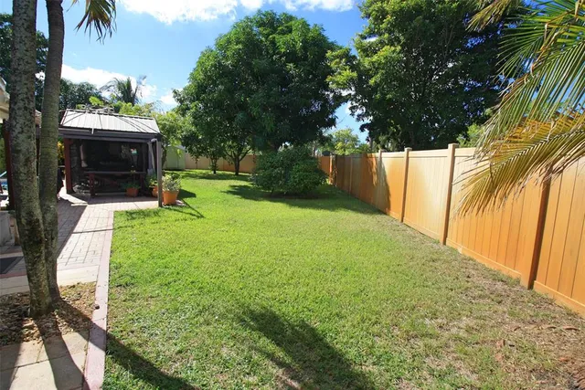 $580,000 | 861 Southwest 55th Way, Margate, FL 33068