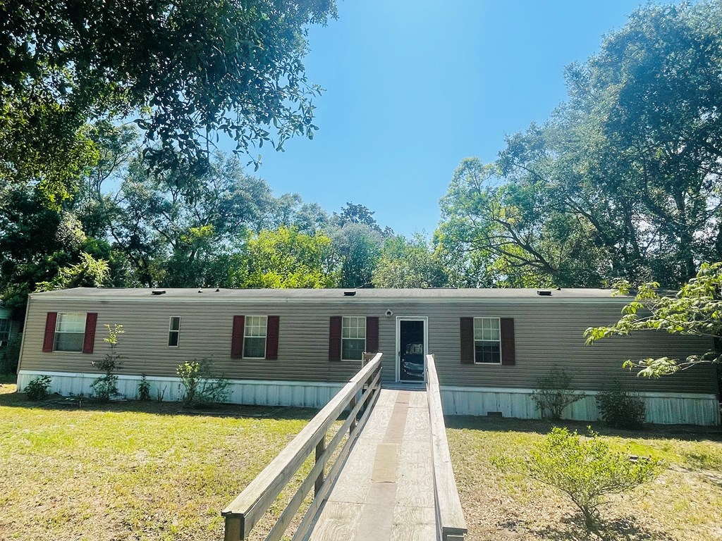 809 1st Street West Carrabelle, FL 32322 - Photo 2 of 18