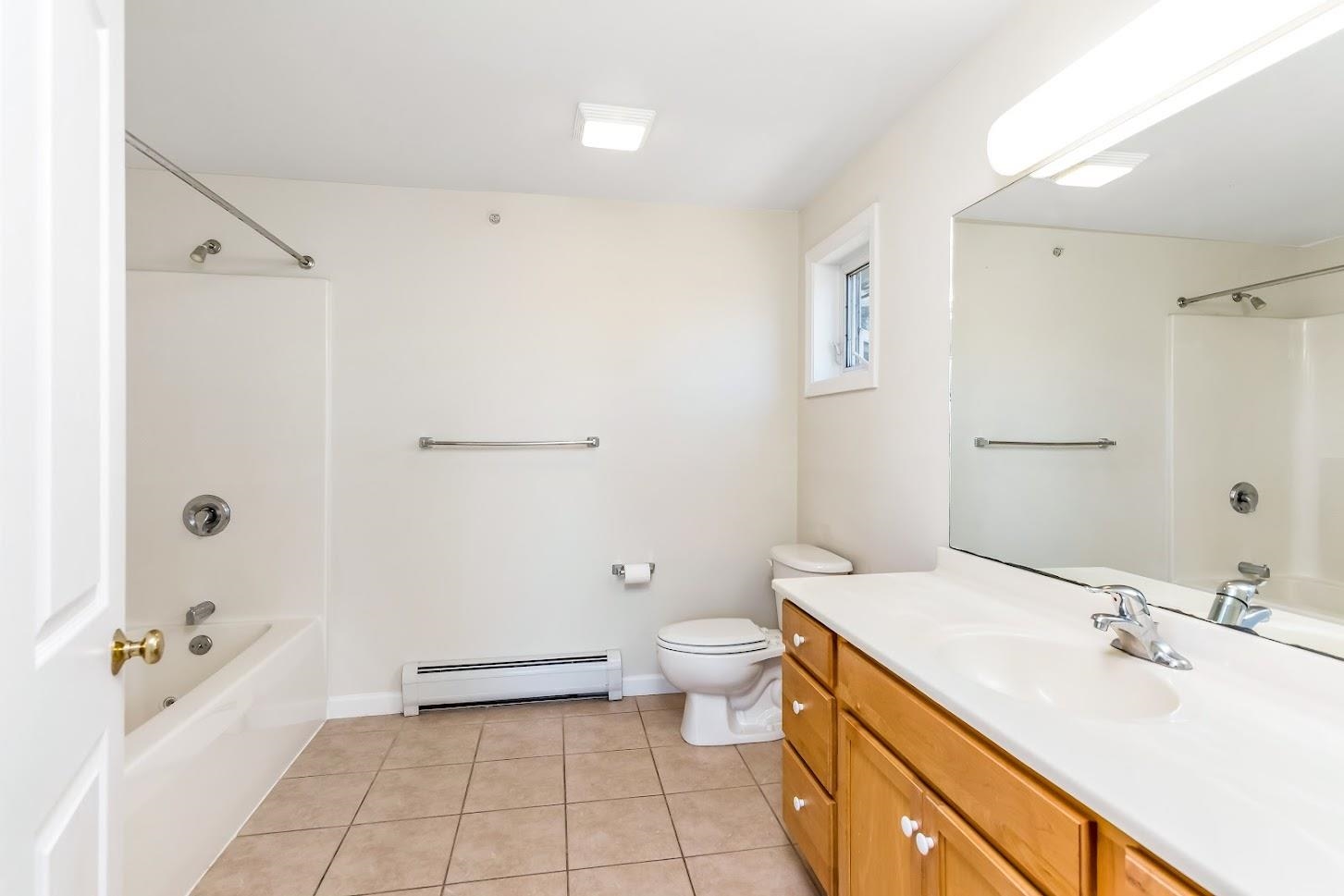 63 Claire Point Road, Unit 63 Burlington, VT 05408 - Photo 17 of 23 Gallery Image 17