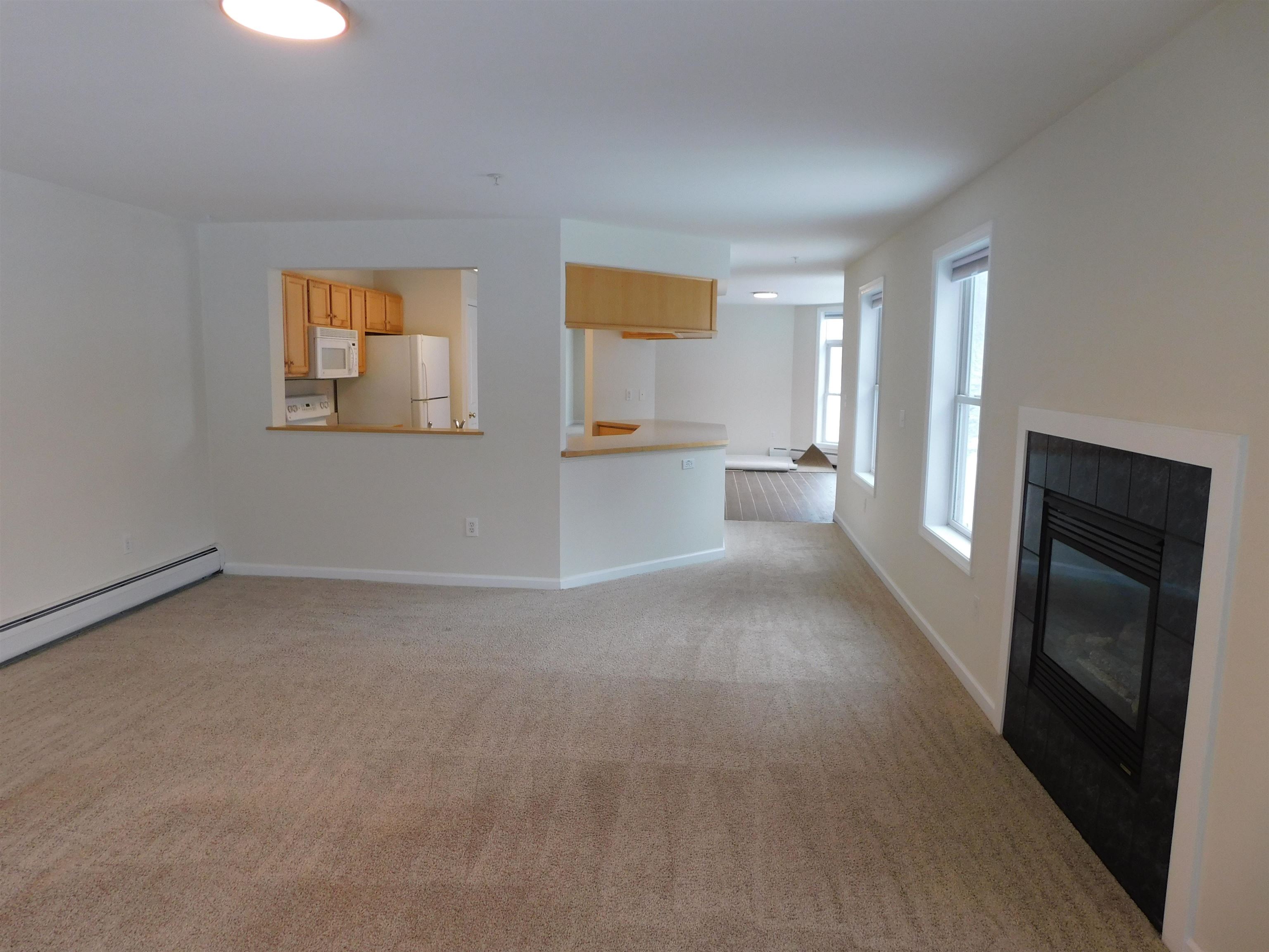63 Claire Point Road, Unit 63 Burlington, VT 05408 - Photo 4 of 23 Gallery Image 4