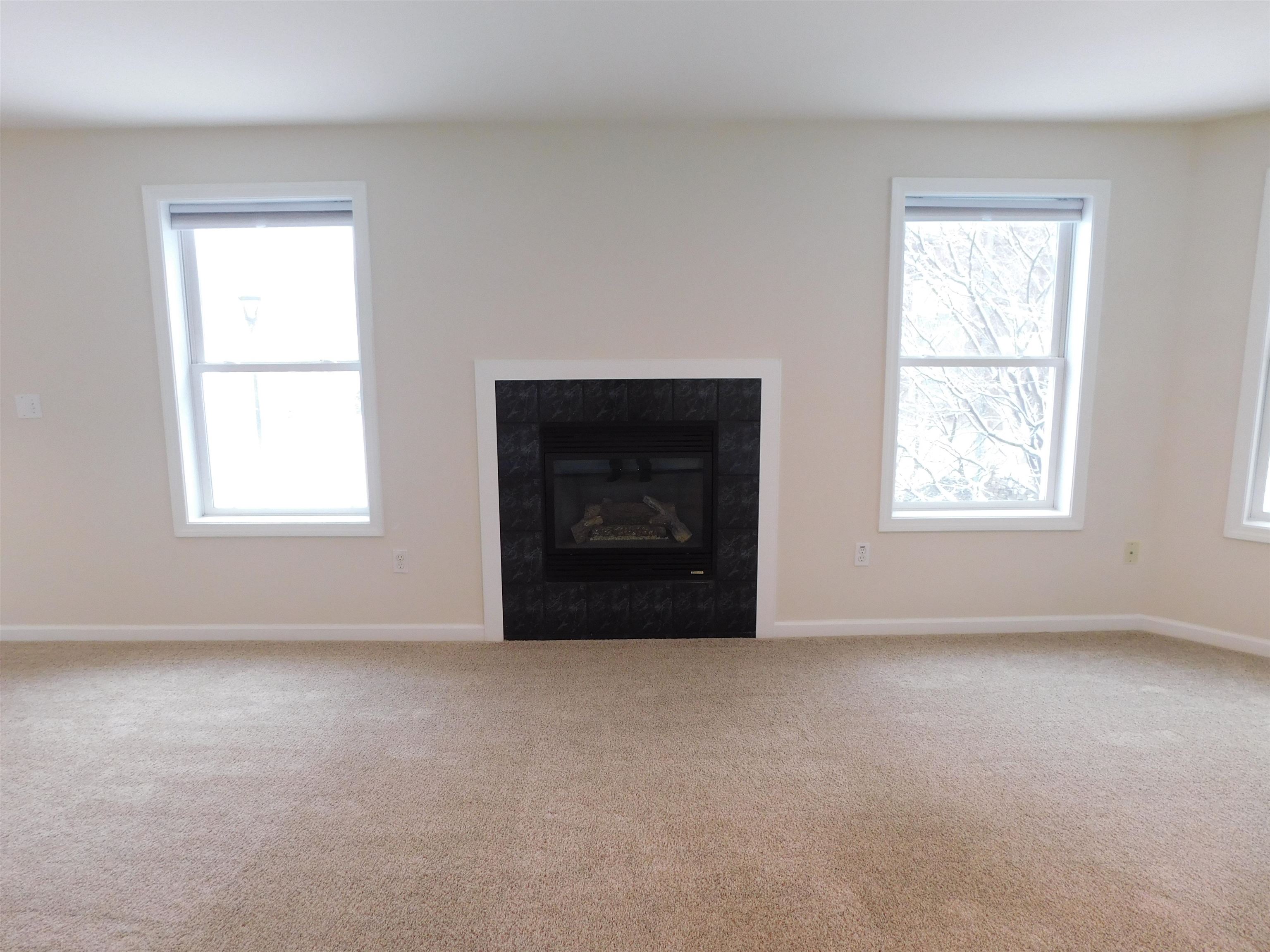 63 Claire Point Road, Unit 63 Burlington, VT 05408 - Photo 5 of 23 Gallery Image 5