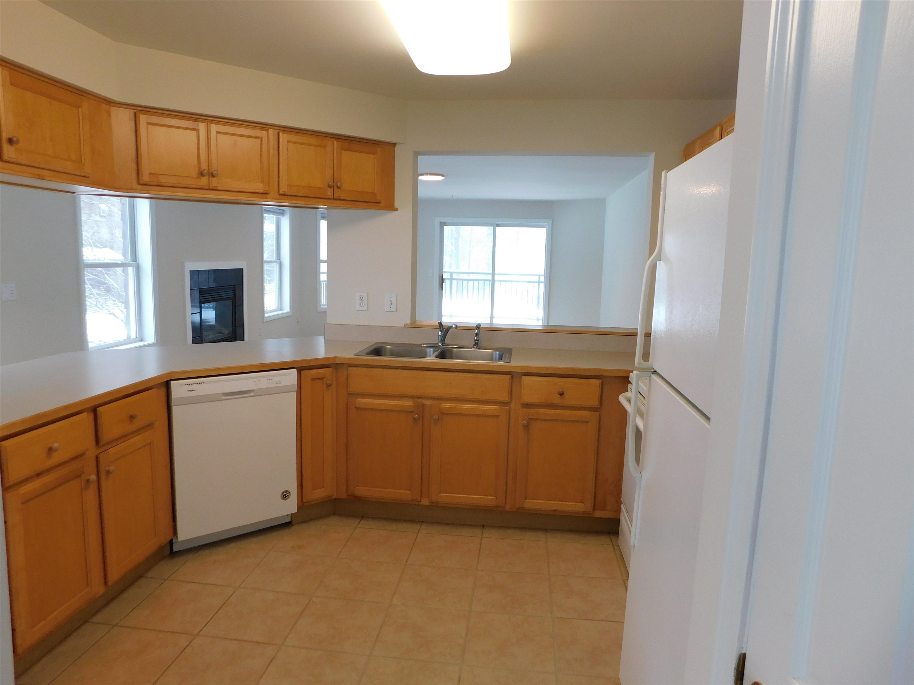 63 Claire Point Road, Unit 63 Burlington, VT 05408 - Photo 7 of 23 Gallery Image 7