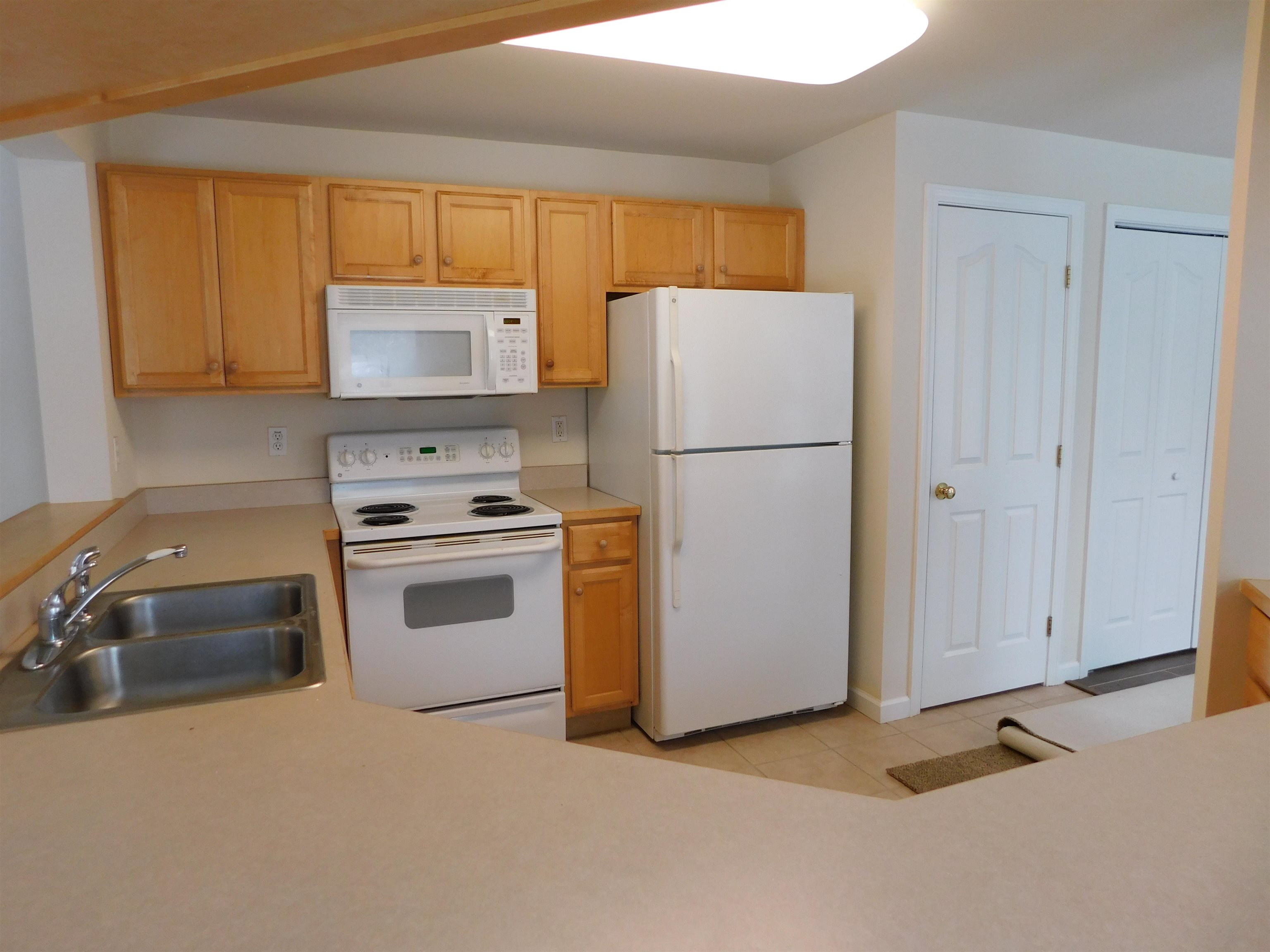 63 Claire Point Road, Unit 63 Burlington, VT 05408 - Photo 9 of 23 Gallery Image 9