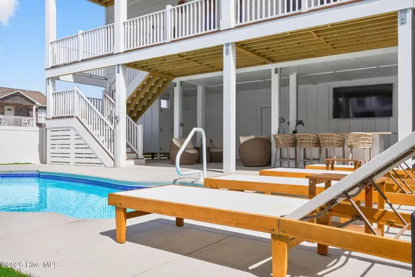 $2,095,000 | 131 Shallotte Boulevard, Ocean Isle Beach, NC 28469