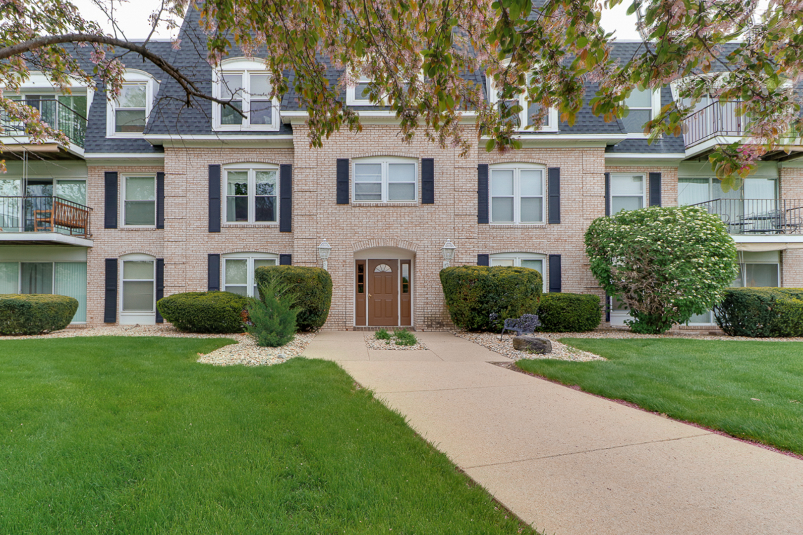 111 Rust Road, Unit 110 Bloomington, IL 61701 - Photo 28 of 32 Gallery Image 28
