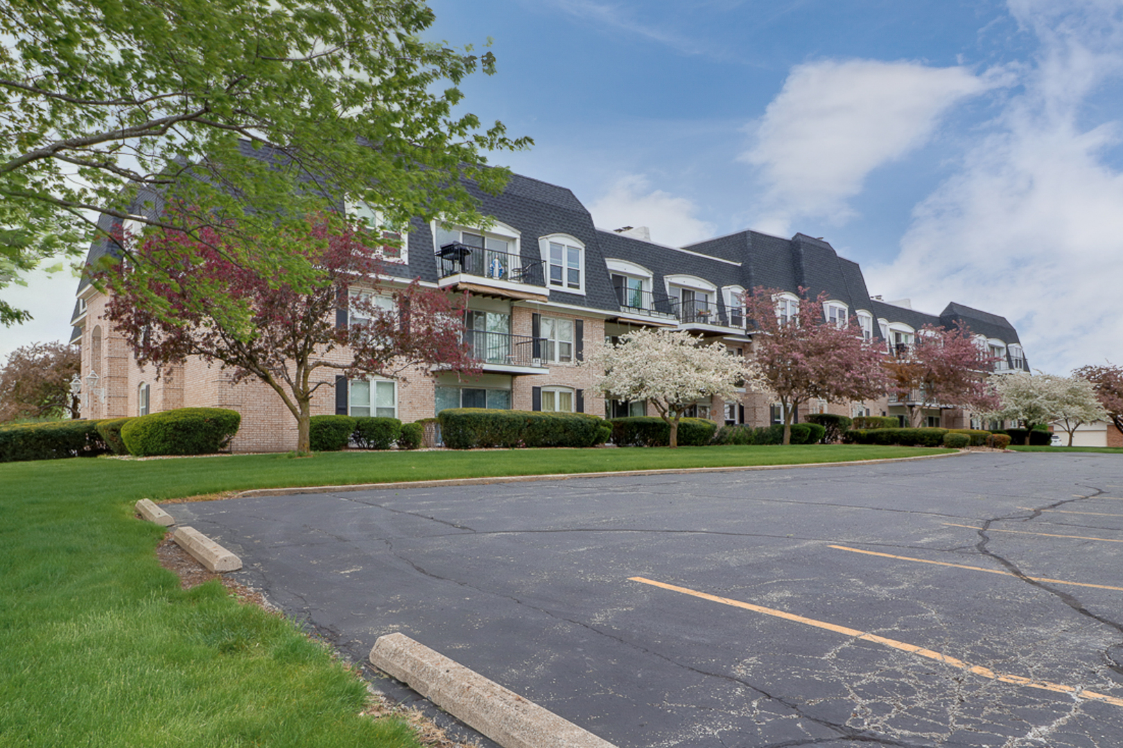 111 Rust Road, Unit 110 Bloomington, IL 61701 - Photo 31 of 32 Gallery Image 31