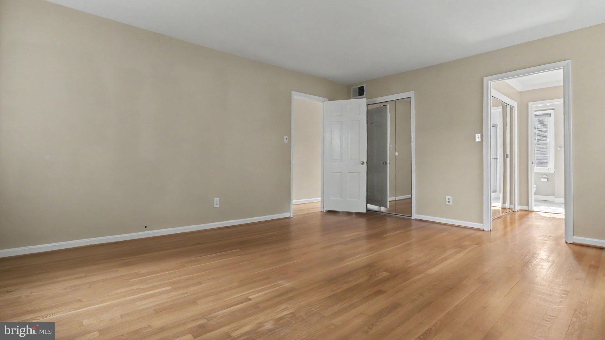 6770 Baron Road McLean, VA 22101 - Photo 53 of 81 Spacious room with warm wood floors.