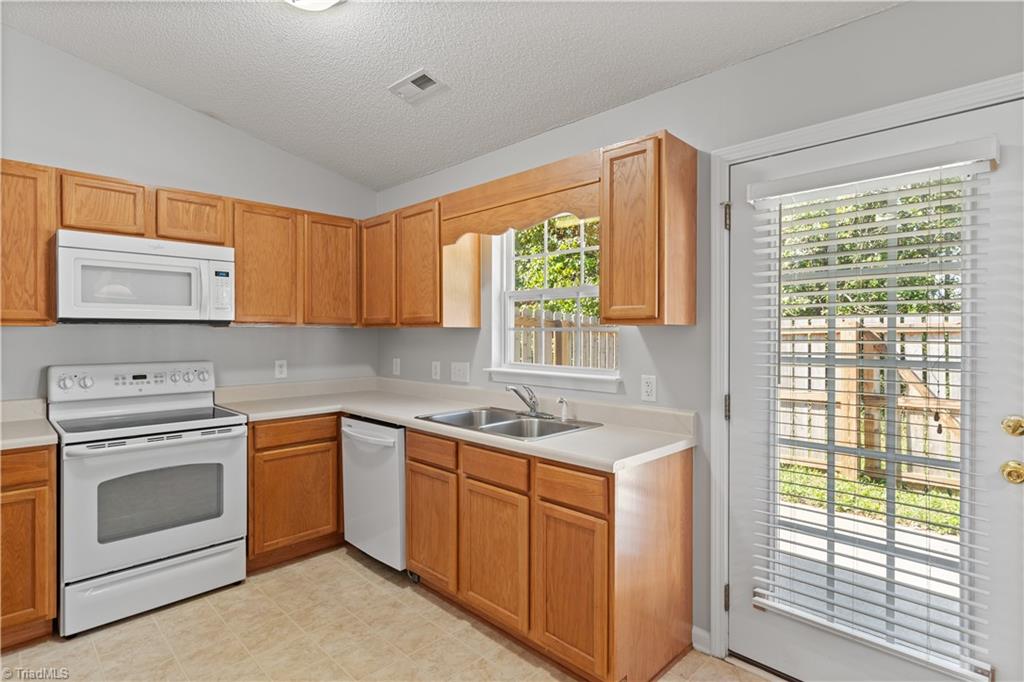 2836 WaterStone Loop High Point, NC 27265 - Photo 23 of 29