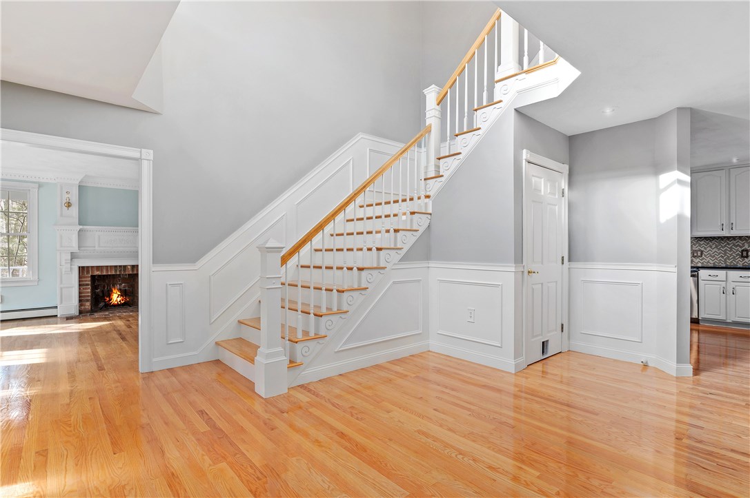 80 Rawson Road Cumberland, RI 02864 - Photo 18 of 40
