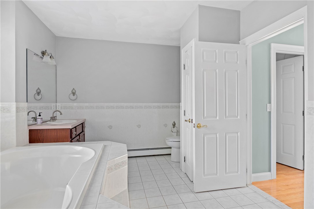 80 Rawson Road Cumberland, RI 02864 - Photo 24 of 40