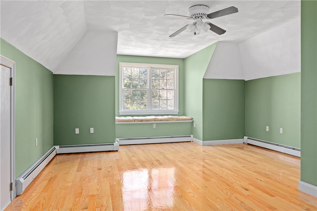 80 Rawson Road Cumberland, RI 02864 - Photo 26 of 40
