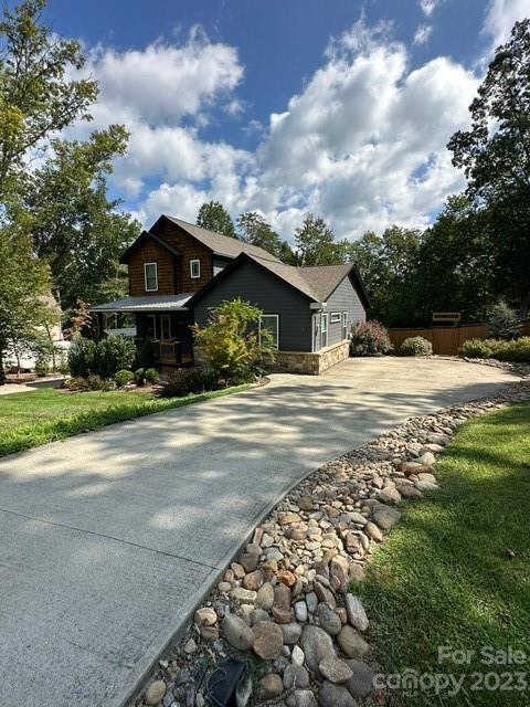 464 Rowland Rd. Swannanoa, NC 28778 - Photo 8 of 40 Gallery Image 8