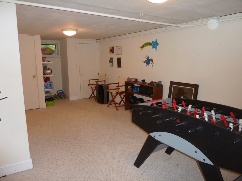 18 Glendale Road Marblehead, MA 01945 - Photo 23 of 29 a view of a workspace with furniture