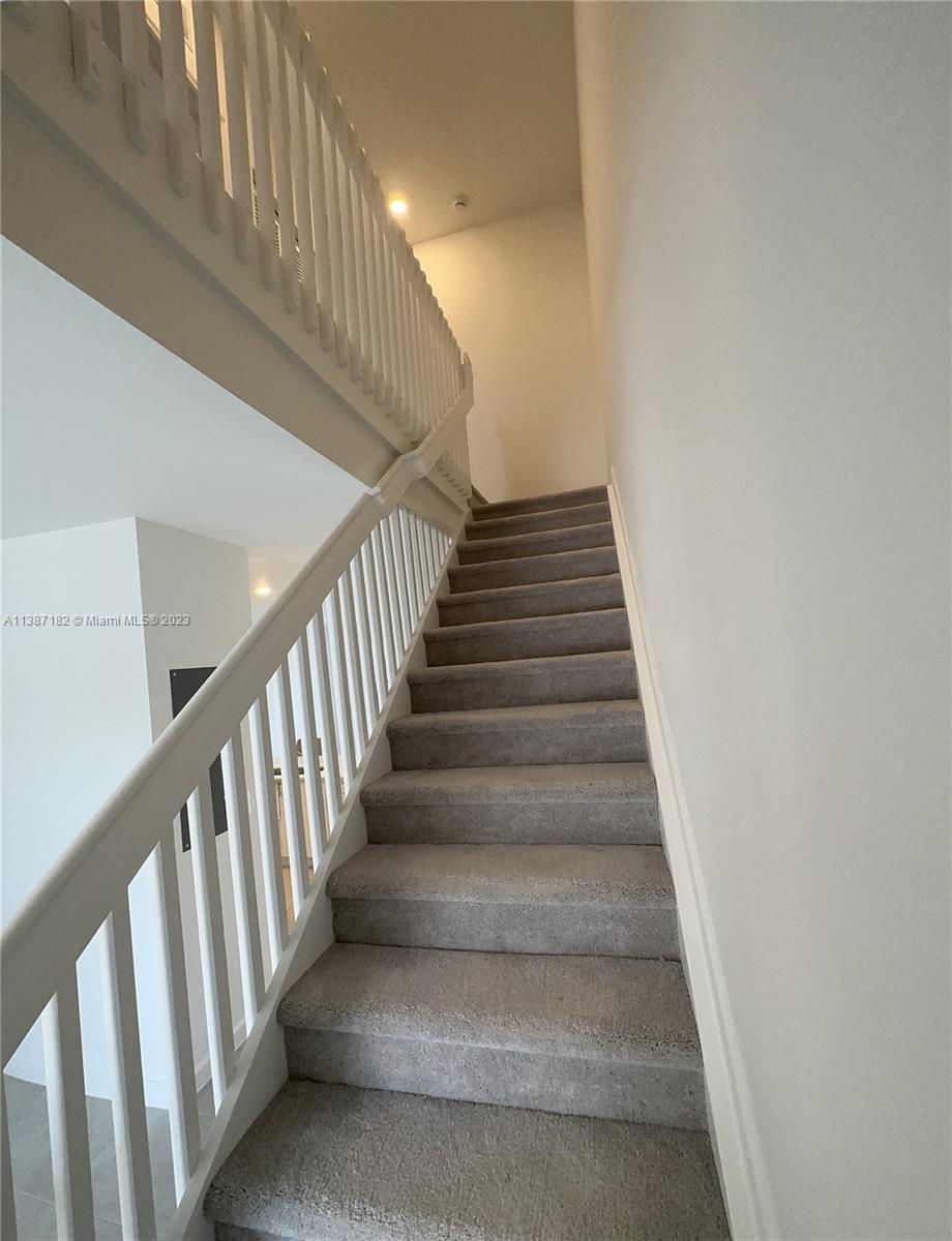 Miami-Dade County Homestead, FL 33032 - Photo 20 of 30 a view of entryway