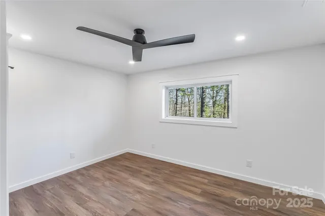 $557,000 | 6260 Sunny Drive, Newland, NC 28657