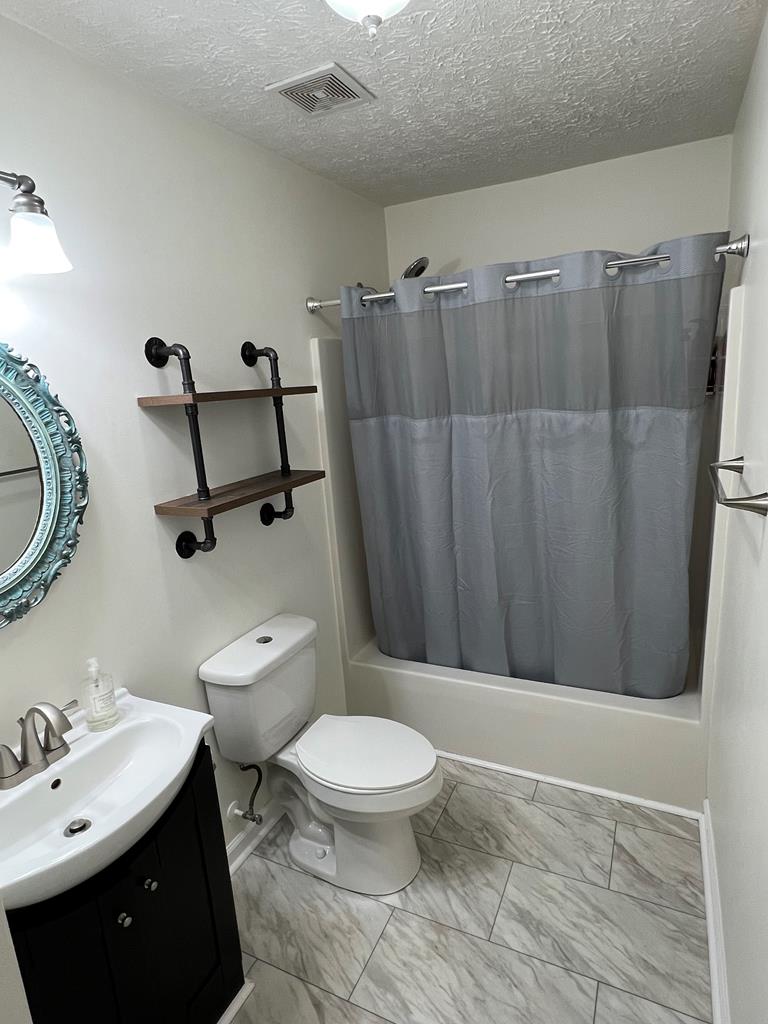 2478 Pine Lake Road West Point, GA 31833 - Photo 67 of 70 Bathroom 1