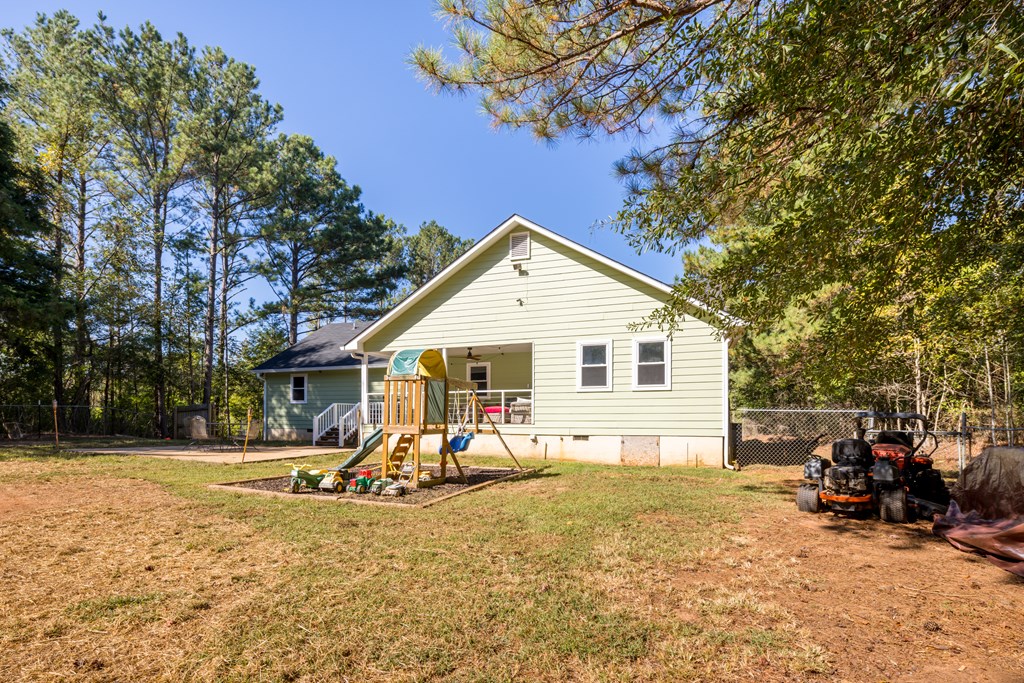 2478 Pine Lake Road West Point, GA 31833 - Photo 9 of 70 Gallery Image 9