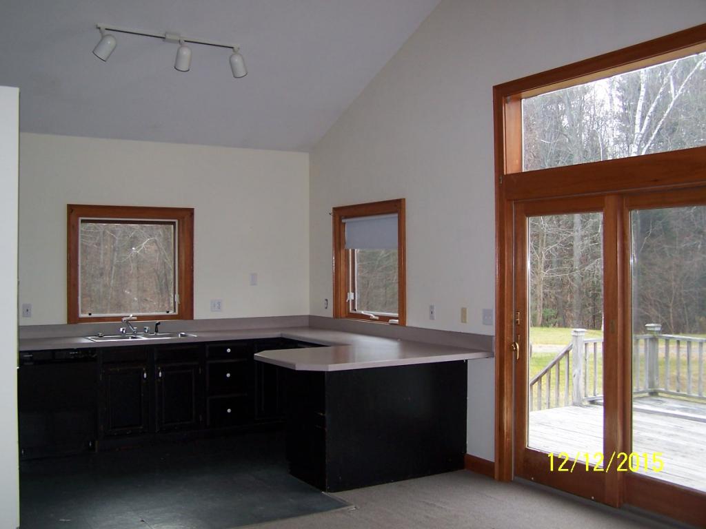 483 Cape Moonshine Road Piermont, NH 03779 - Photo 8 of 17 Gallery Image 8