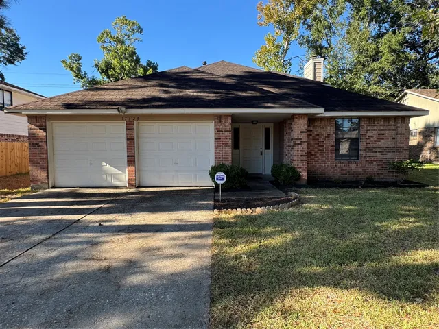 $1,650 | 17323 Glenhew Road, Humble, TX 77396