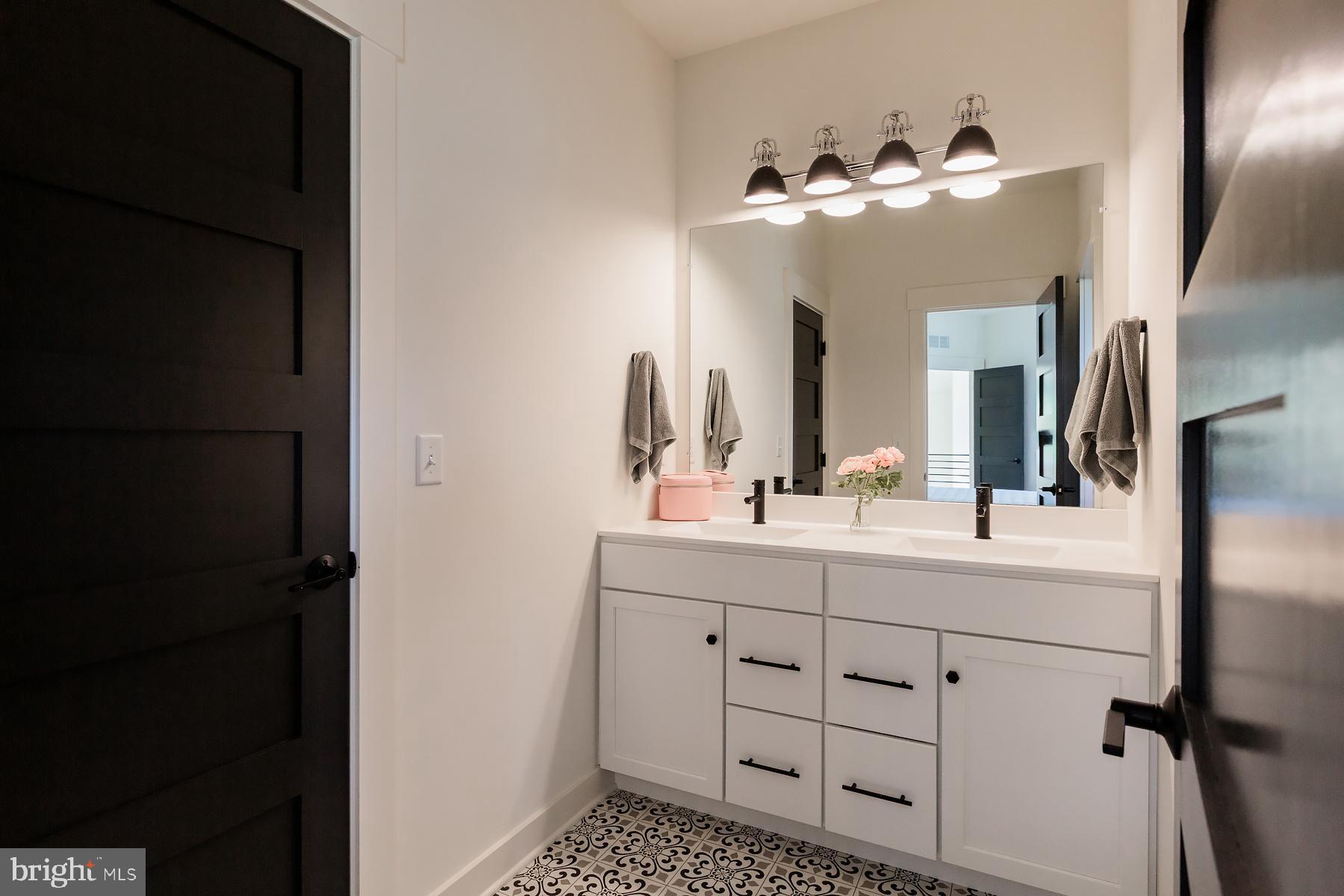 1016 Valley Crossing Drive Lititz, PA 17543 - Photo 64 of 85