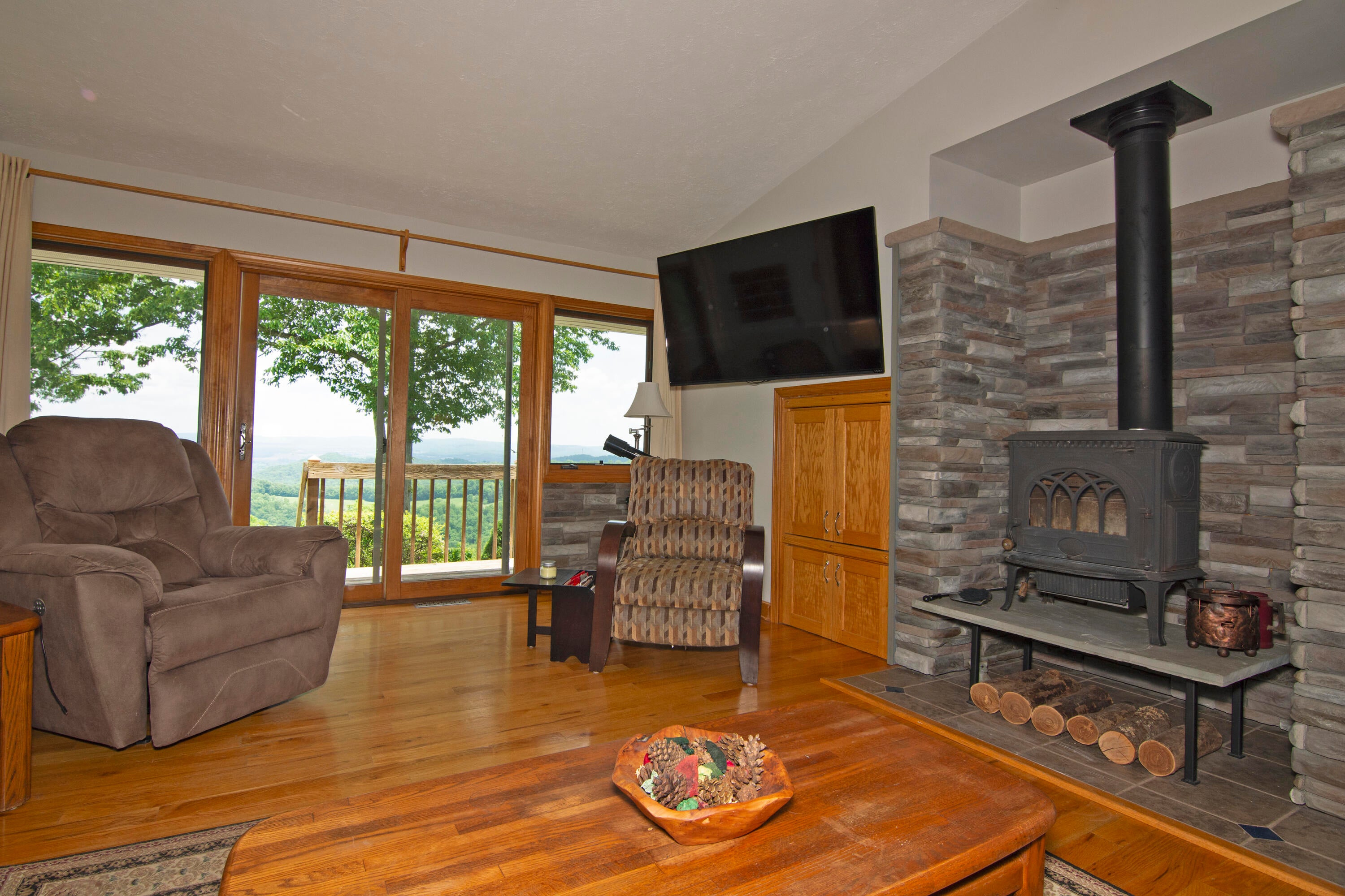 635 Windpsalm Road Renick, WV 24966 - Photo 18 of 74 Gallery Image 18