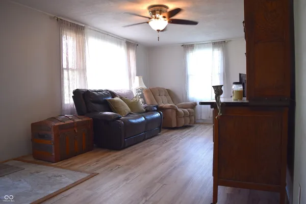$239,000 | 222 North Front Street, Thorntown, IN 46071
