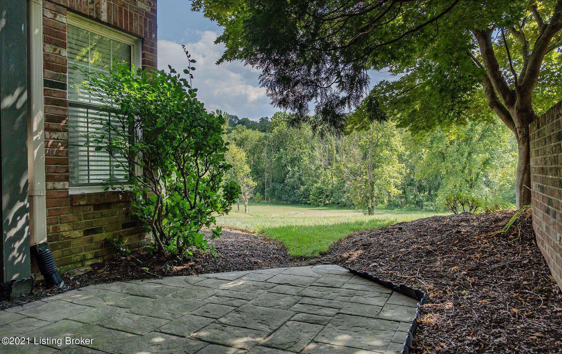 5604 Harrods Run Road Prospect, KY 40059 - Photo 4 of 71 5604-Harrods-Run-Rd-20210805-052