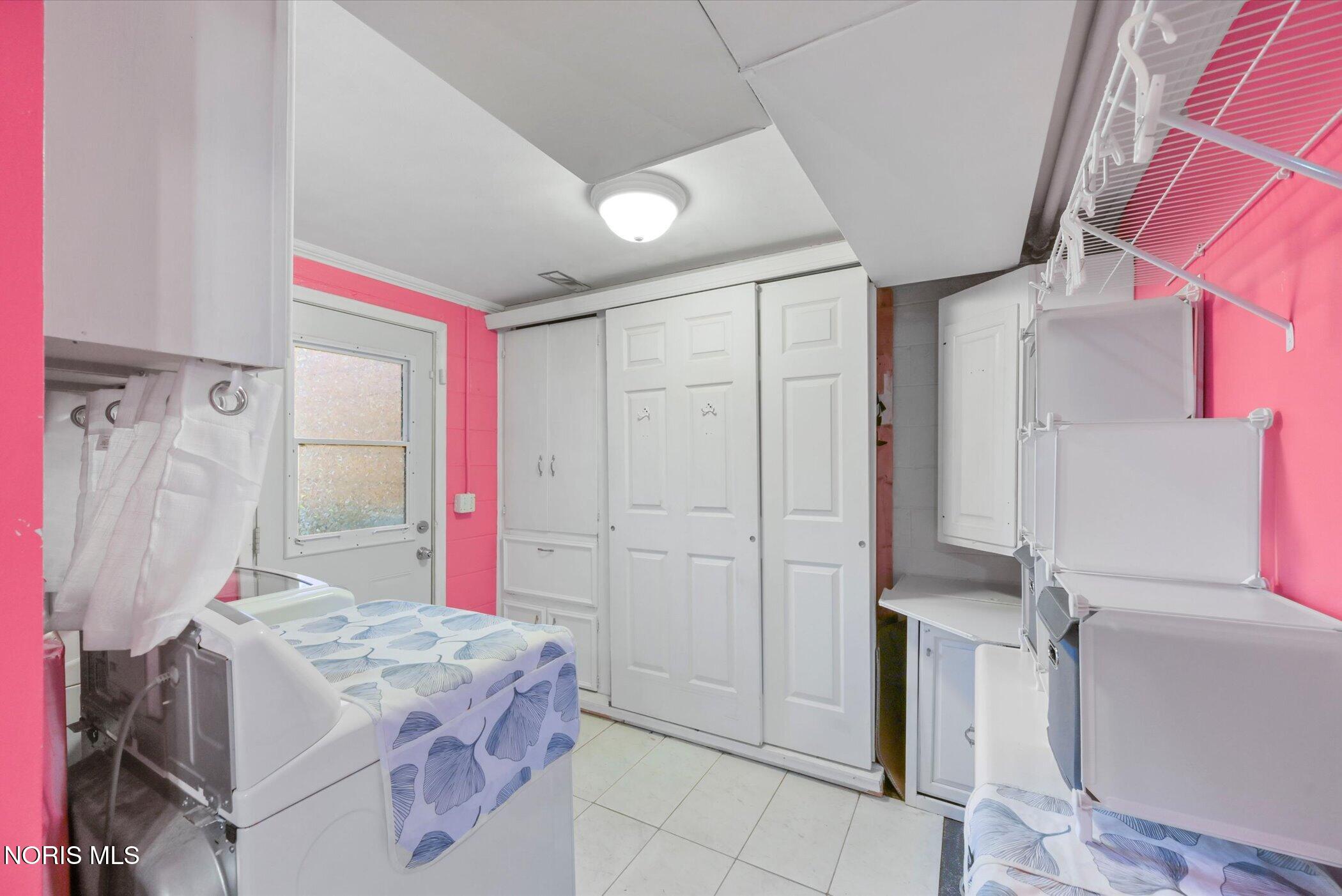 6638 Charlesgate Road Sylvania, OH 43560 - Photo 18 of 27 Gallery Image 18